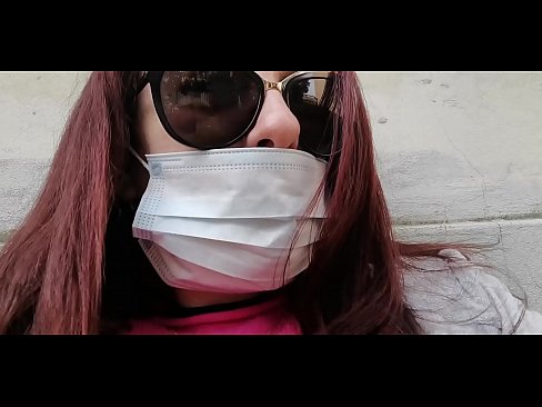 ❤️ D'Nicoletta hëlt sech op hirem Noper a pisst a senger Garage (Special Covid19 Italienesch Quarantän) ❤️❌ Porno fb bei eis